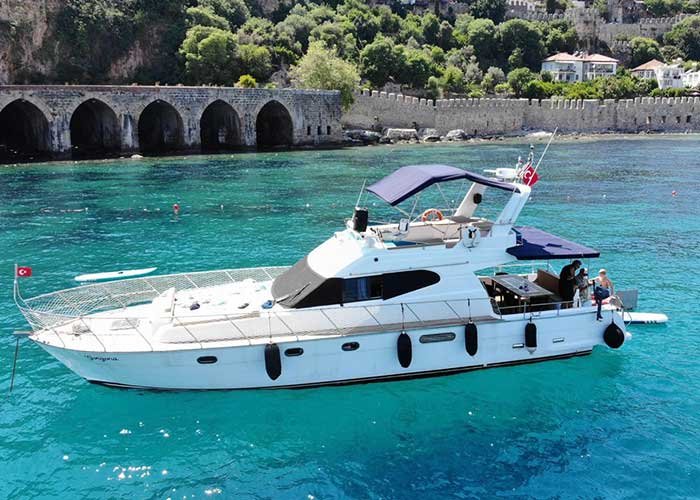 Alanya Private Boat Tour-Alanya luxury boat tour