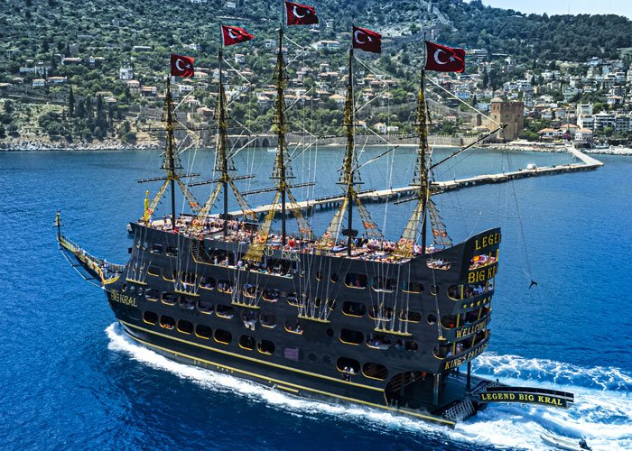 Alanya Legend Big Kral Boat Tour